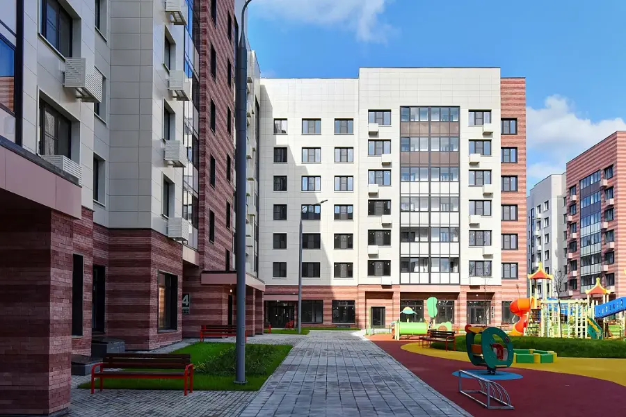Почти 270 домов на территории новой Москвы вошли в программу реновации