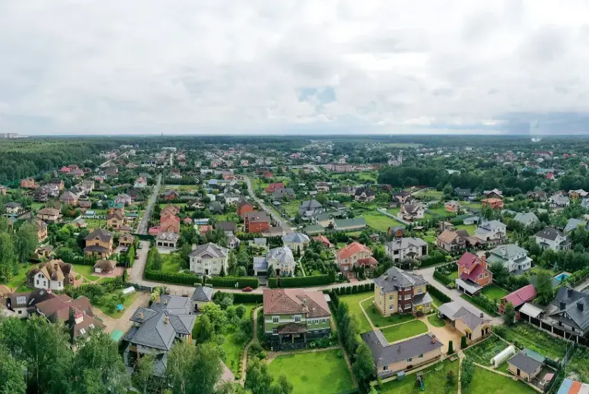 Москвичи выкупили у города более 150 земельных участков за 40% от стоимости