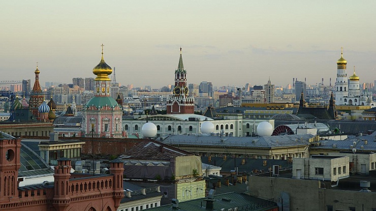 Вторичное жилье подешевело во всех округах Москвы